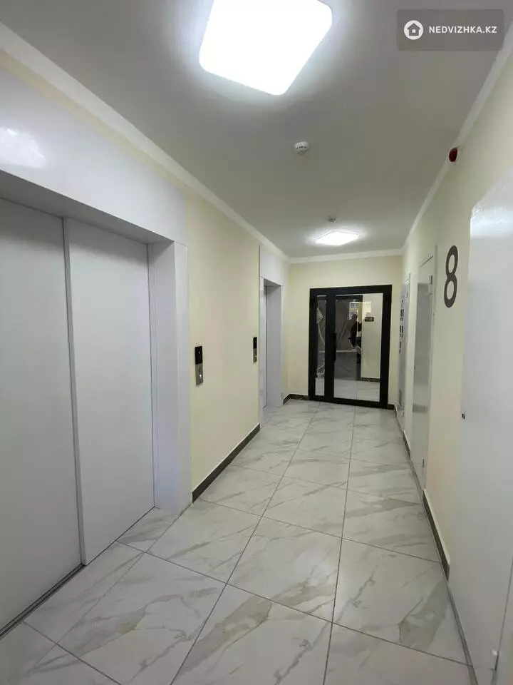 1-комнатная квартира, этаж 8 из 12, 50 м², фотография 4