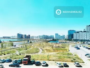 1-комнатная квартира, этаж 4 из 10, 40 м², Посуточно, миниатюра 11