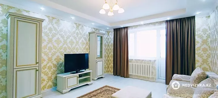 2-комнатная квартира, этаж 10 из 14, 70 м², Посуточно, фотография 5