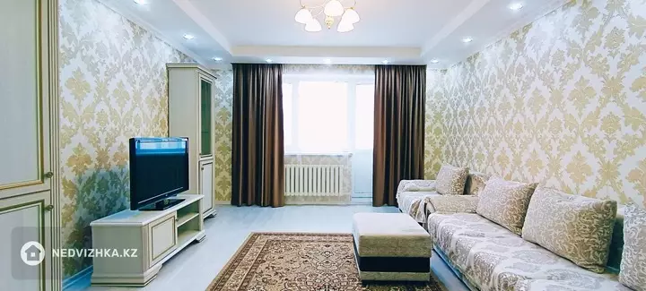 2-комнатная квартира, этаж 10 из 14, 70 м², Посуточно, фотография 4