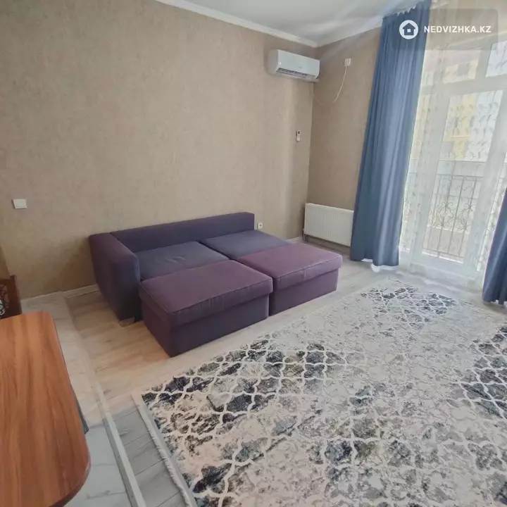 2-комнатная квартира, этаж 4 из 9, 52 м², Посуточно, фотография 4