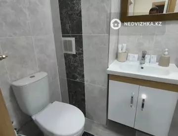 2-комнатная квартира, этаж 4 из 9, 52 м², Посуточно, миниатюра 10