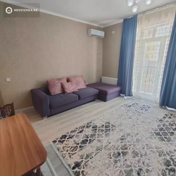 2-комнатная квартира, этаж 4 из 9, 52 м², Посуточно, фотография 3
