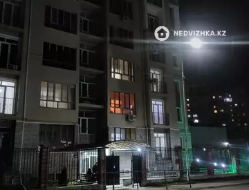 2-комнатная квартира, этаж 4 из 9, 52 м², Посуточно, миниатюра 12
