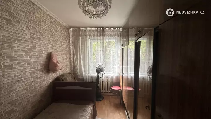 4-комнатная квартира, этаж 3 из 4, 73 м², фотография 5