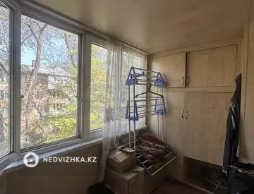 4-комнатная квартира, этаж 3 из 4, 73 м², миниатюра 7