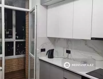1-комнатная квартира, этаж 6 из 10, 37 м², Посуточно, миниатюра 6