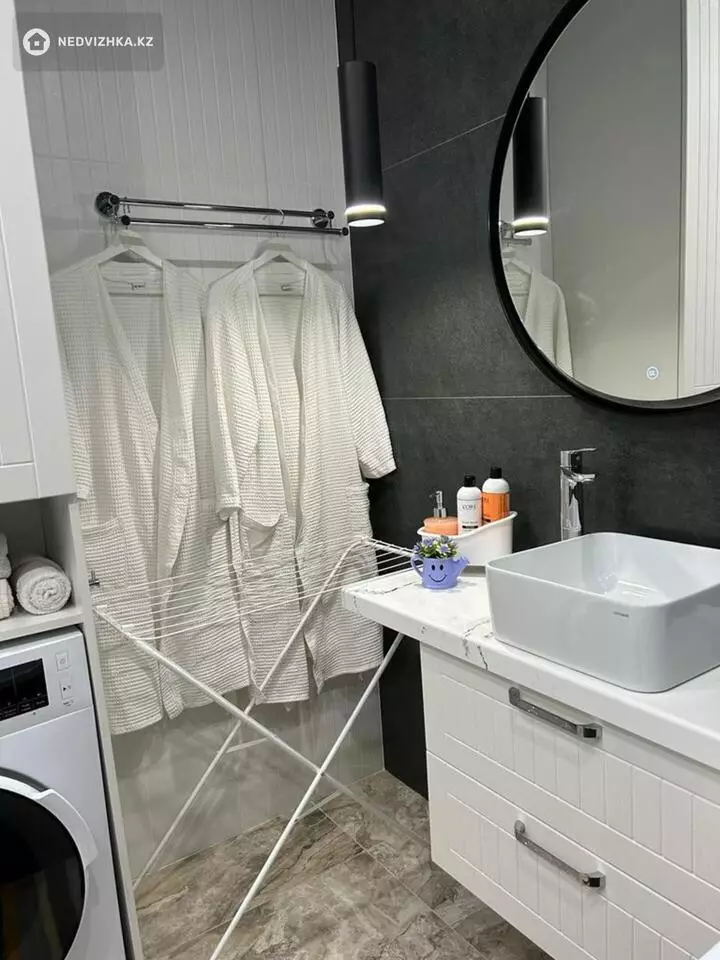 1-комнатная квартира, этаж 8 из 9, 44 м², Посуточно