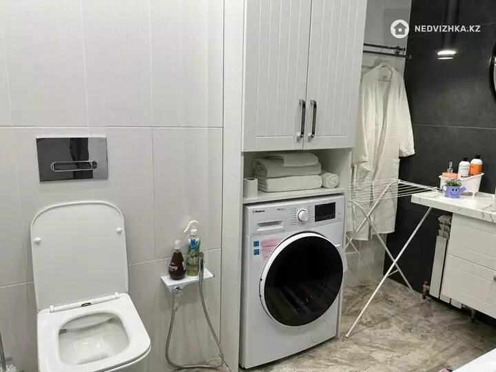 1-комнатная квартира, этаж 8 из 9, 44 м², Посуточно, фотография 4