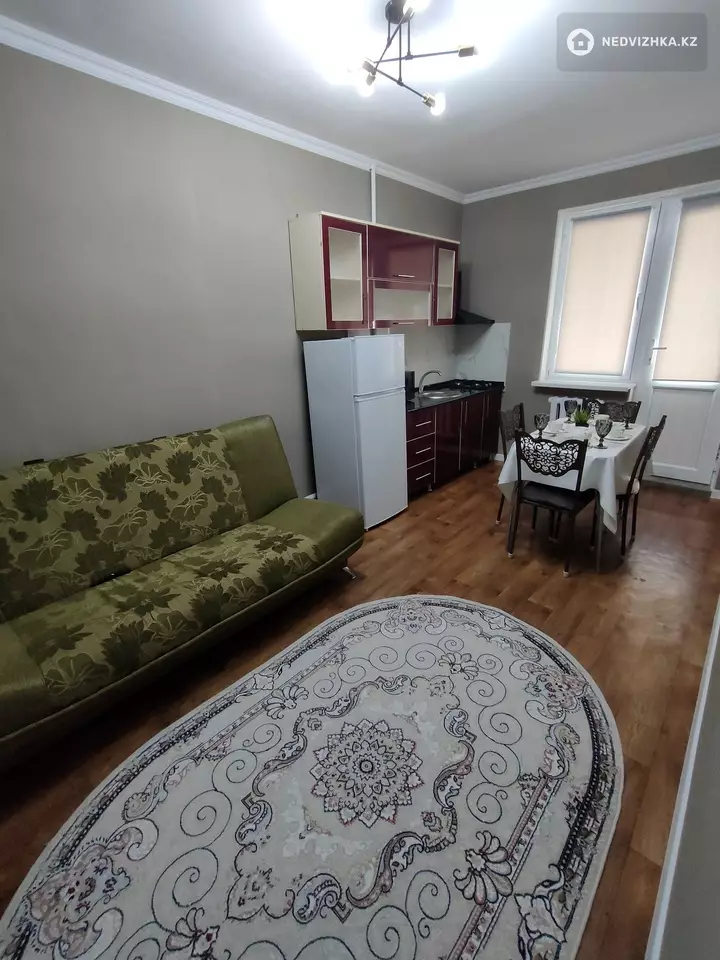 2-комнатная квартира, этаж 7 из 9, 45 м², Посуточно, фотография 2