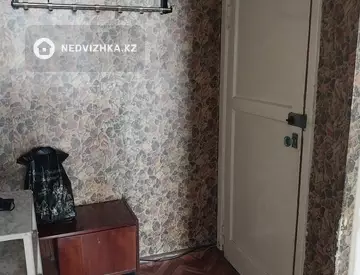 3-комнатная квартира, этаж 4 из 5, 56 м², миниатюра 5