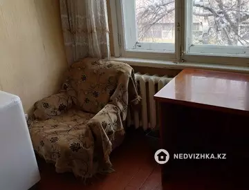3-комнатная квартира, этаж 4 из 5, 56 м², миниатюра 7