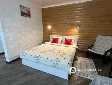 1-комнатная квартира, этаж 3 из 5, 40 м², Посуточно