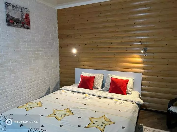 1-комнатная квартира, этаж 3 из 5, 40 м², Посуточно, фотография 5