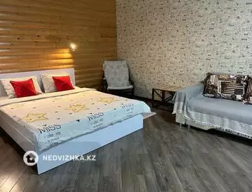 1-комнатная квартира, этаж 3 из 5, 40 м², Посуточно, миниатюра 9