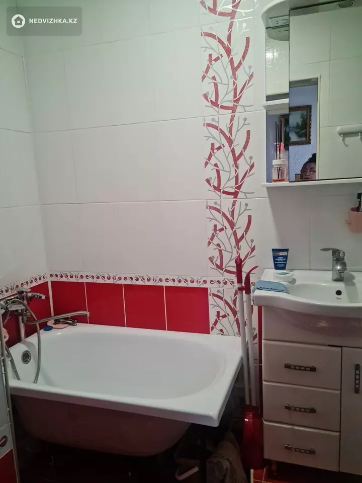 3-комнатная квартира, этаж 2 из 2, 79 м², фотография 4