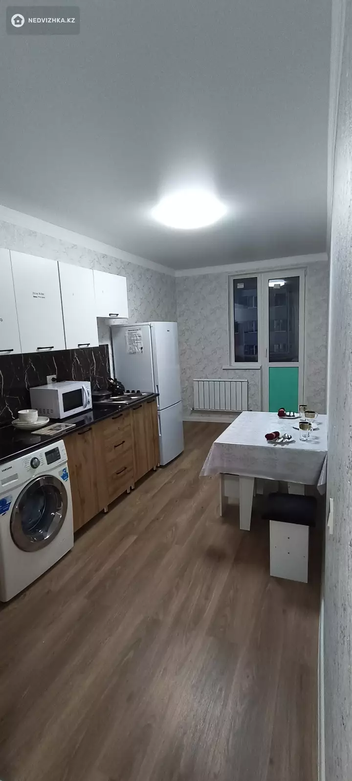 1-комнатная квартира, этаж 5 из 9, 40 м², Посуточно, фотография 4