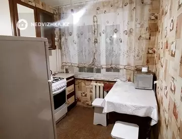1-комнатная квартира, этаж 2 из 5, 30 м², Посуточно