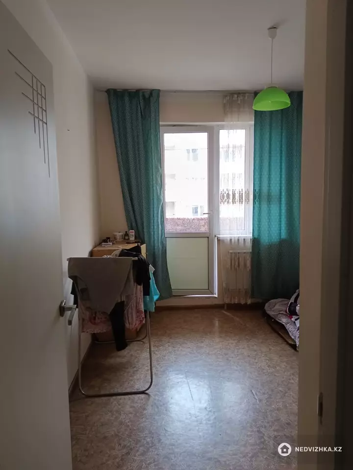 3-комнатная квартира, этаж 2 из 5, 75 м², На длительный срок, фотография 3