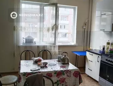 3-комнатная квартира, этаж 2 из 5, 75 м², На длительный срок, миниатюра 5