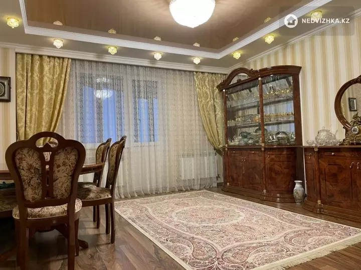 3-комнатная квартира, этаж 14 из 14, 85 м², фотография 2