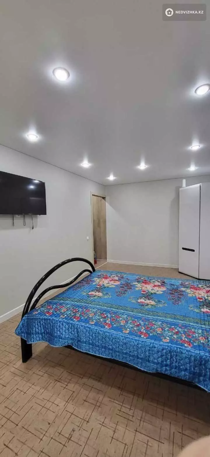 1-комнатная квартира, этаж 1 из 5, 31 м², Посуточно, фотография 3