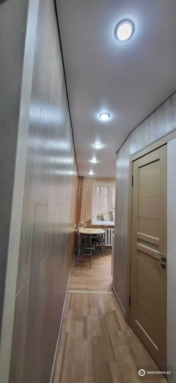 1-комнатная квартира, этаж 1 из 5, 31 м², Посуточно, фотография 4