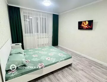 45 м², 1-комнатная квартира, этаж 9 из 10, 45 м², посуточно, изображение - 2