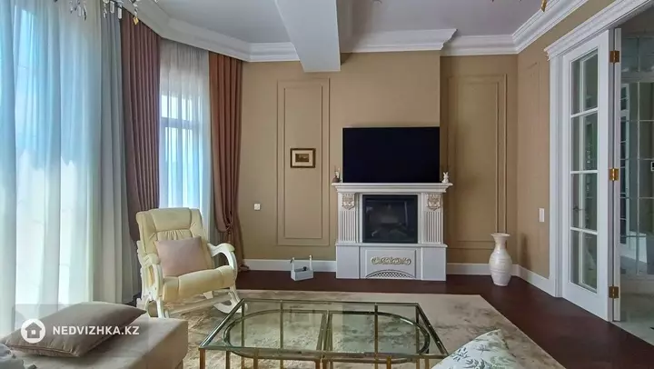 2-комнатная квартира, этаж 4 из 7, 95 м², фотография 4