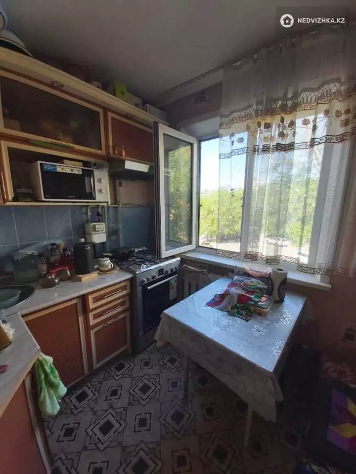 2-комнатная квартира, этаж 4 из 5, 44 м²