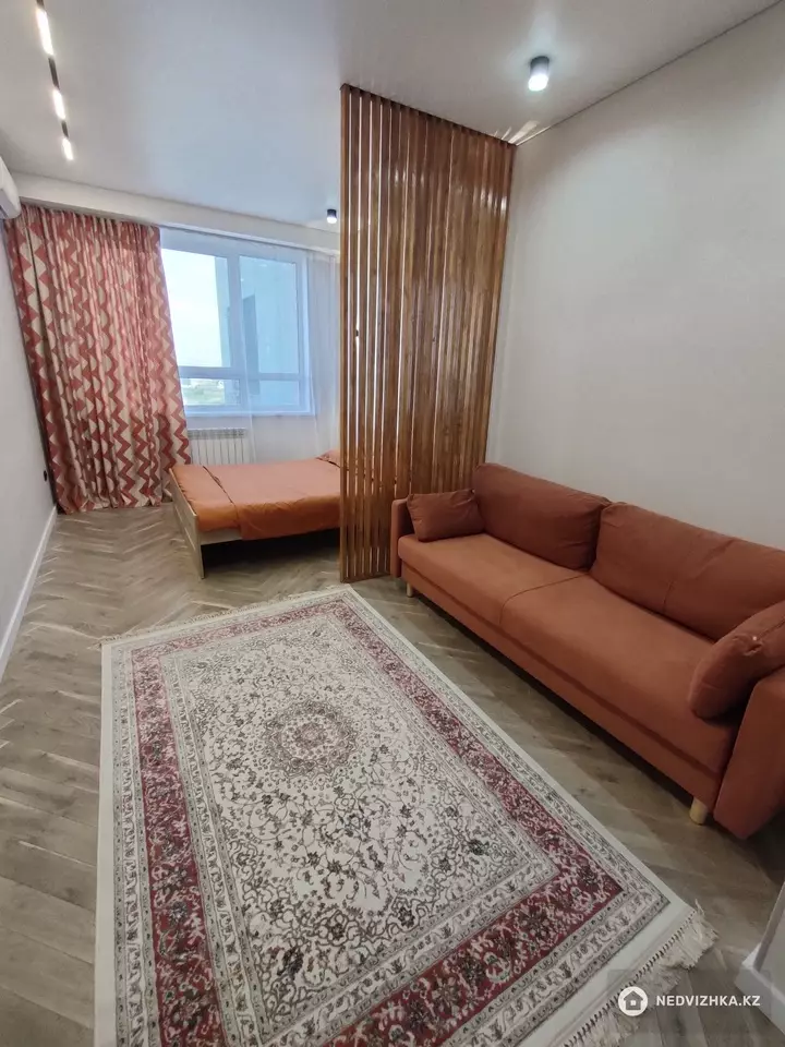 1-комнатная квартира, этаж 4 из 9, 40 м², Посуточно, фотография 5