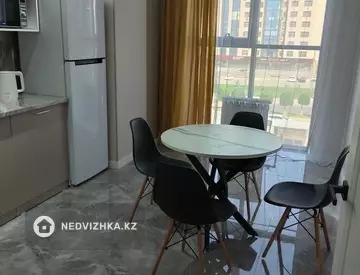 1-комнатная квартира, этаж 4 из 9, 40 м², Посуточно, миниатюра 9