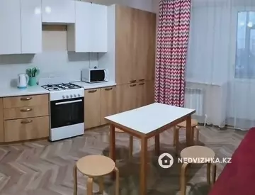 50 м², 1-комнатная квартира, этаж 1 из 5, 50 м², посуточно, изображение - 6