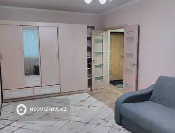 50 м², 1-комнатная квартира, этаж 1 из 5, 50 м², посуточно, изображение - 3