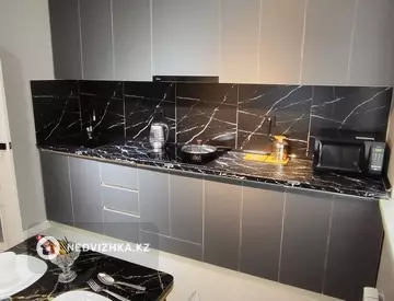 2-комнатная квартира, этаж 10 из 12, 55 м², Посуточно, миниатюра 8