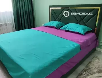 2-комнатная квартира, этаж 10 из 12, 55 м², Посуточно