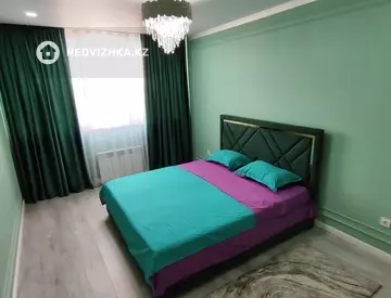 2-комнатная квартира, этаж 10 из 12, 55 м², Посуточно