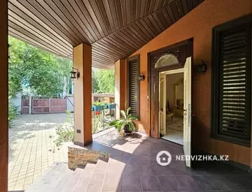 5-бөлмелі үй, 8 соттық, 380 м², 1-нобай