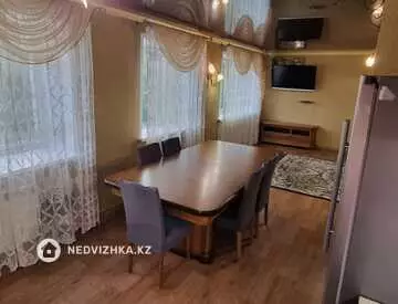 92.4 м², 3-комнатная квартира, этаж 3 из 5, 92 м², изображение - 1