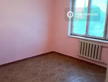 3-комнатная квартира, этаж 2 из 4, 70 м²