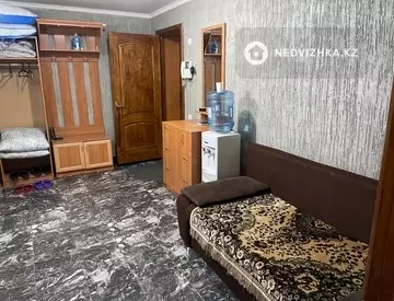 50 м², 2-комнатная квартира, этаж 1 из 10, 50 м², посуточно, изображение - 2