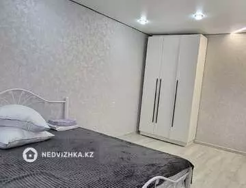1-комнатная квартира, этаж 1 из 5, 35 м², Посуточно