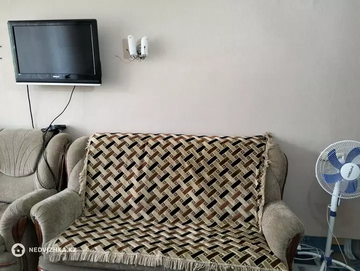 1-комнатная квартира, этаж 3 из 5, 38 м², фотография 3
