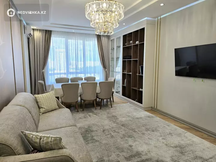 3-комнатная квартира, этаж 11 из 16, 122 м², фотография 2
