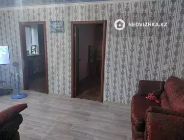 4-комнатная квартира, этаж 5 из 5, 62 м²