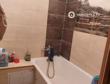 4-комнатная квартира, этаж 5 из 5, 62 м², миниатюра 8