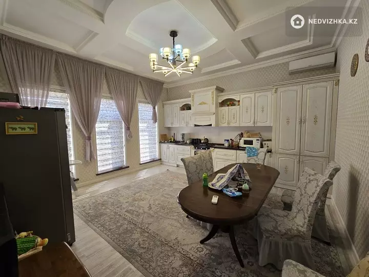 6-комнатный дом, 8 соток, 286 м², фотография 2