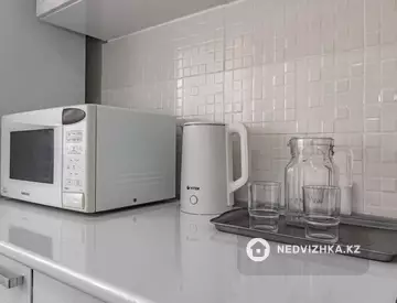 1-комнатная квартира, этаж 5 из 9, 40 м², Посуточно, миниатюра 5