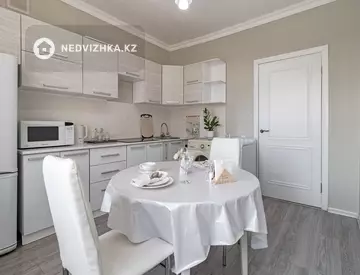 1-комнатная квартира, этаж 5 из 9, 40 м², Посуточно, миниатюра 6
