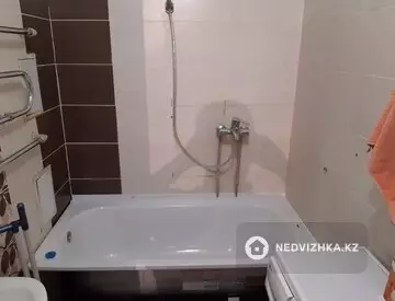 1-комнатная квартира, этаж 14 из 18, 52 м², миниатюра 9